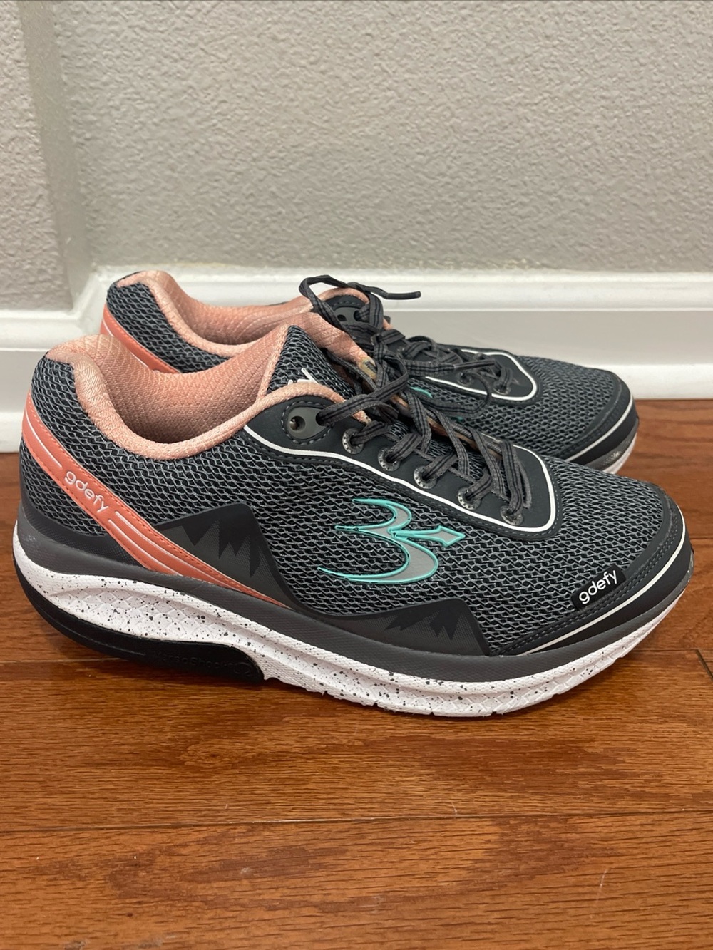 Gdefy Gravity Defyer Mighty Walk Sneakers TB9024FGP-W Women's 9 Gray Color